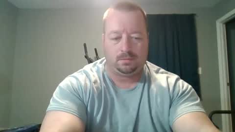 white wolf   jeremy online show from December 4, 2024, 8:34 am