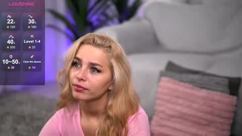 whitneyandrews online show from October 15, 2025, 4:23 am