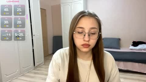 Vicky online show from May 1, 2026, 10:25 pm