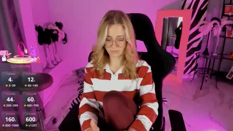 whitneypunnch online show from February 25, 2026, 2:59 pm