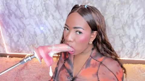 Snapshot of whitneyyfox chatting on February 28, 2025, 12:32 am whitneyyfox online show from February 28, 2025, 12:32 am