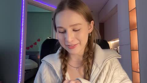 Alisa online show from December 2, 2024, 9:35 am