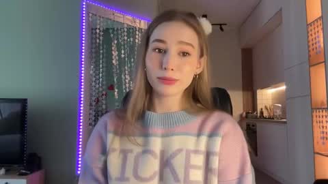 Alisa online show from December 29, 2024, 6:35 am