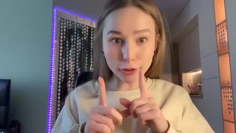 Alisa online show from January 3, 2025, 9:47 am