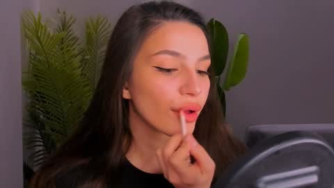 Snapshot of whoislulu chatting on January 24, 2025, 8:00 pm whoislulu online show from January 24, 2025, 8:00 pm