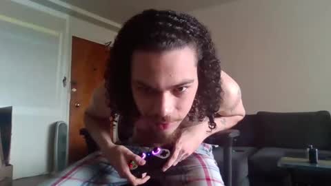 Snapshot of whosten0 chatting on October 21, 2025, 8:31 pm whosten0 online show from October 21, 2025, 8:31 pm