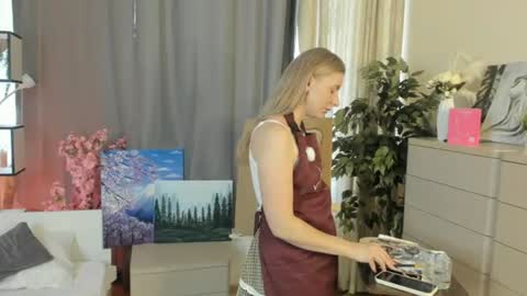 Snapshot of wicked_linden chatting on July 21, 2026, 5:21 am Mia online show from July 21, 2026, 5:21 am