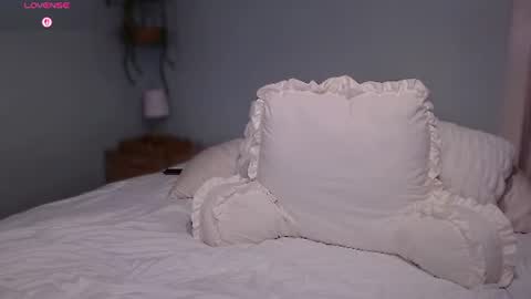 Snapshot of wickedwifexo chatting on June 12, 2026, 1:26 am WickedWifeXO online show from June 12, 2026, 1:26 am