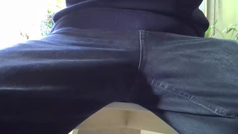 Snapshot of wifewatcher123 chatting on November 18, 2025, 10:31 am wifewatcher123 online show from November 18, 2025, 10:31 am