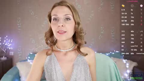 Snapshot of wild_berrrie chatting on February 8, 2025, 4:36 pm Alice online show from February 8, 2025, 4:36 pm