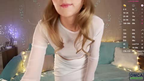 Snapshot of wild_berrrie chatting on February 11, 2025, 7:16 pm Alice online show from February 11, 2025, 7:16 pm