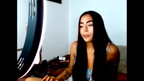 Snapshot of wild_roomxxx chatting on September 26, 2025, 12:03 am Wild RoomXxX online show from September 26, 2025, 12:03 am