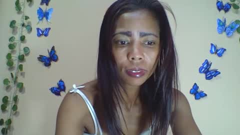 Snapshot of wildah chatting on May 19, 2026, 3:35 am wildah online show from May 19, 2026, 3:35 am