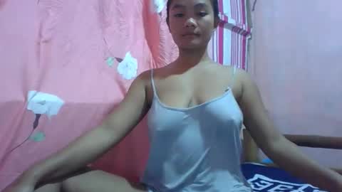 wildchilly_pearl19 online show from December 14, 2025, 11:31 pm