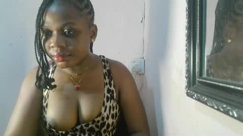 Snapshot of wildgirl_nene chatting on August 2, 2026, 5:39 am Nene online show from August 2, 2026, 5:39 am
