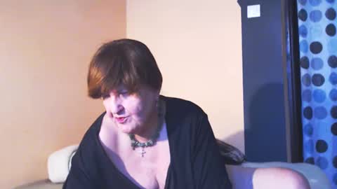 Snapshot of wildredcat chatting on February 5, 2025, 2:26 pm WildRedCat online show from February 5, 2025, 2:26 pm