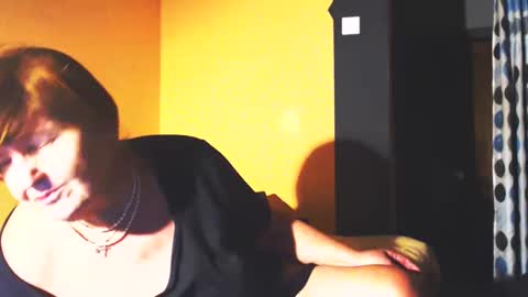 Snapshot of wildredcat chatting on February 9, 2025, 11:15 pm WildRedCat online show from February 9, 2025, 11:15 pm