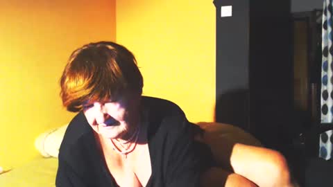 Snapshot of wildredcat chatting on February 15, 2025, 6:55 pm WildRedCat online show from February 15, 2025, 6:55 pm