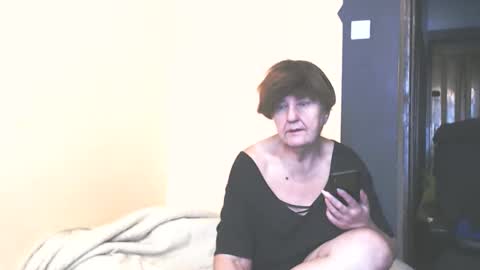 Snapshot of wildredcat chatting on September 23, 2025, 10:18 am WildRedCat online show from September 23, 2025, 10:18 am