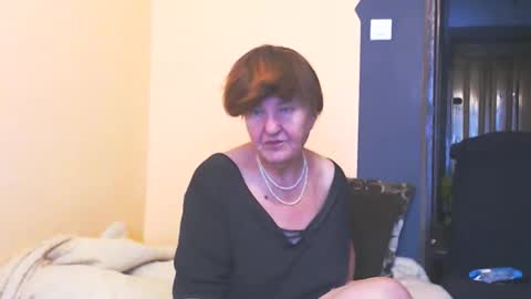 Snapshot of wildredcat chatting on October 2, 2025, 9:38 am WildRedCat online show from October 2, 2025, 9:38 am