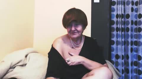 Snapshot of wildredcat chatting on October 18, 2025, 11:11 am WildRedCat online show from October 18, 2025, 11:11 am