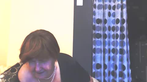 Snapshot of wildredcat chatting on November 22, 2025, 1:43 pm WildRedCat online show from November 22, 2025, 1:43 pm