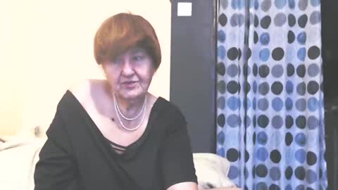 Snapshot of wildredcat chatting on November 29, 2025, 10:29 am WildRedCat online show from November 29, 2025, 10:29 am