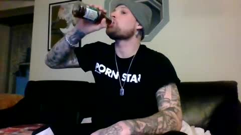 Snapshot of wildrobjr9 chatting on February 9, 2025, 6:54 am RobBangz online show from February 9, 2025, 6:54 am