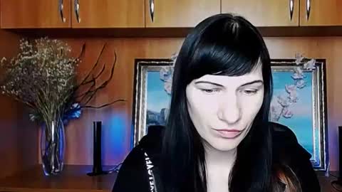 Rosalinda online show from April 13, 2026, 6:35 pm