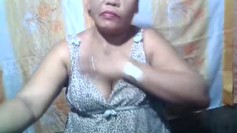 wildveron_205 online show from October 21, 2025, 12:33 am