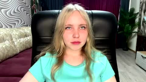 Anny online show from July 5, 2026, 11:28 am