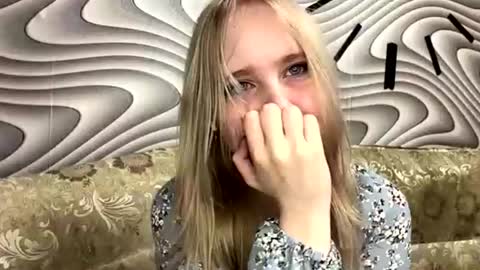 Anny online show from July 21, 2026, 11:12 am
