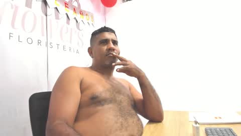 Snapshot of will_thompson_ chatting on December 6, 2024, 9:02 pm will_thompson_ online show from December 6, 2024, 9:02 pm
