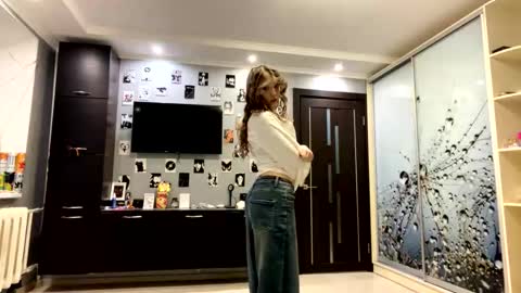 Snapshot of willenasow chatting on February 26, 2026, 3:11 pm Olivia online show from February 26, 2026, 3:11 pm