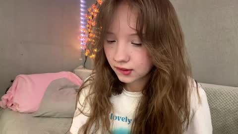 Snapshot of willenasow chatting on April 10, 2026, 3:17 pm Olivia online show from April 10, 2026, 3:17 pm