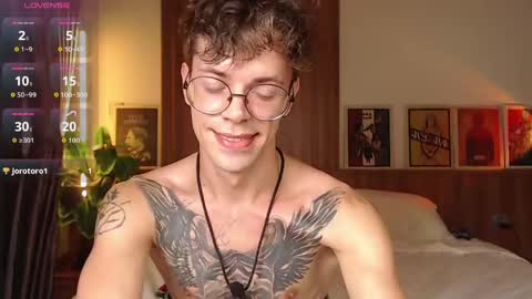 Snapshot of william_henry_a chatting on May 29, 2026, 2:15 pm William online show from May 29, 2026, 2:15 pm