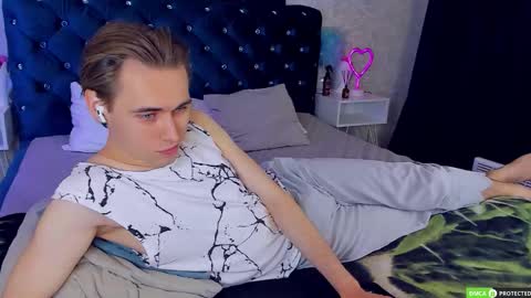 William online show from September 29, 2025, 3:22 am