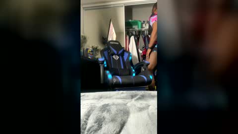 Snapshot of williams_88 chatting on March 8, 2026, 8:51 am Dave online show from March 8, 2026, 8:51 am