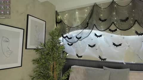 Ms Willow online show from October 23, 2025, 12:37 pm