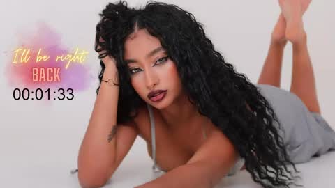Ms Willow online show from May 4, 2026, 11:45 pm