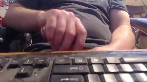 Snapshot of willowstick chatting on April 27, 2026, 8:40 pm DrainMyBalls online show from April 27, 2026, 8:40 pm