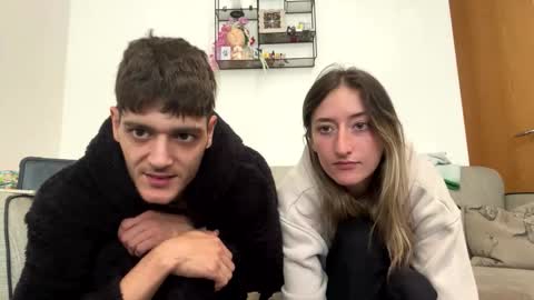 willy_est_95 online show from June 4, 2026, 12:00 pm
