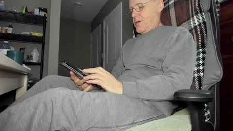 WillySkynn online show from December 31, 2024, 9:28 pm