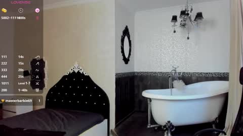 WilsonJules online show from October 14, 2025, 5:08 am