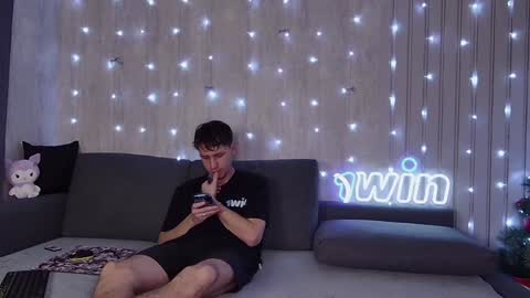 Snapshot of wineandboobs chatting on December 30, 2024, 3:35 pm wineandboobs online show from December 30, 2024, 3:35 pm