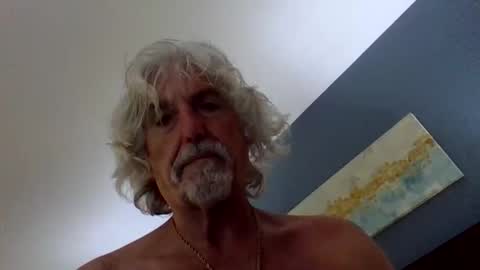 Snapshot of winedog2020 chatting on May 8, 2026, 3:45 am Gundja Man online show from May 8, 2026, 3:45 am