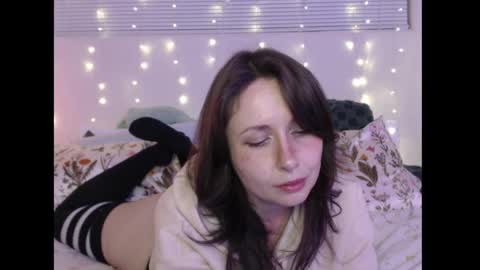 Eevie online show from February 7, 2026, 3:21 am