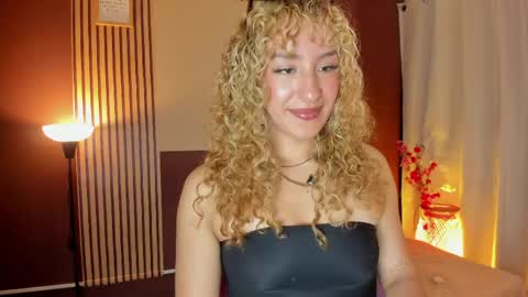 Snapshot of wini_fer chatting on May 11, 2026, 2:45 pm Wini Fer online show from May 11, 2026, 2:45 pm