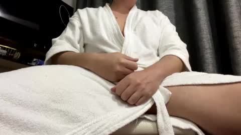 Winniethephoota online show from December 16, 2024, 11:28 pm