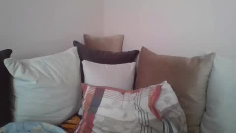 Snapshot of winston1982q chatting on March 1, 2026, 12:51 pm winston1982q online show from March 1, 2026, 12:51 pm